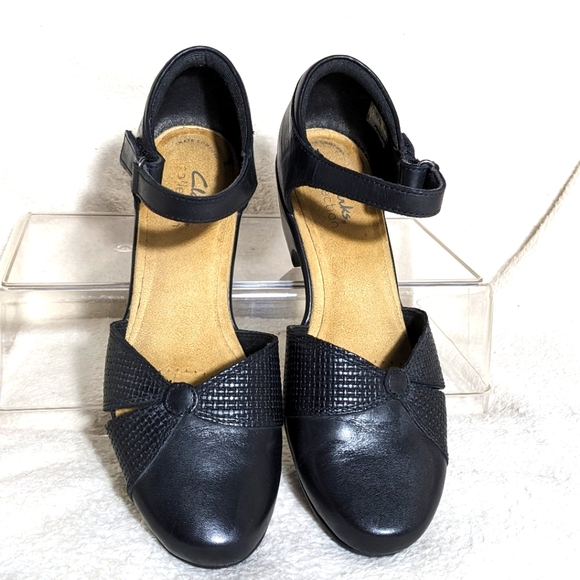 Women's Clarks Collection Emily Rae Black Leather Chunky Heels | Size 8W - Picture 4 of 9